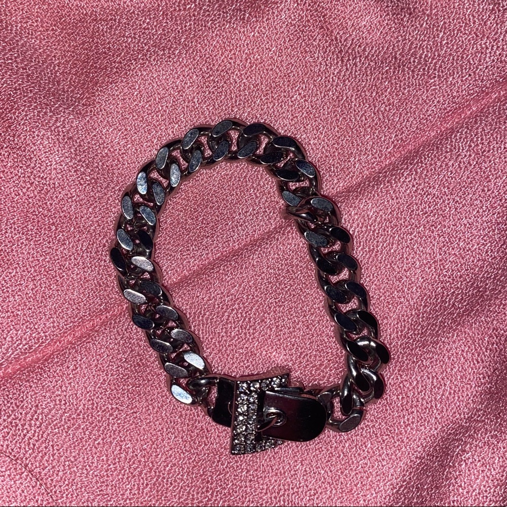 Silver buckle bracelet
